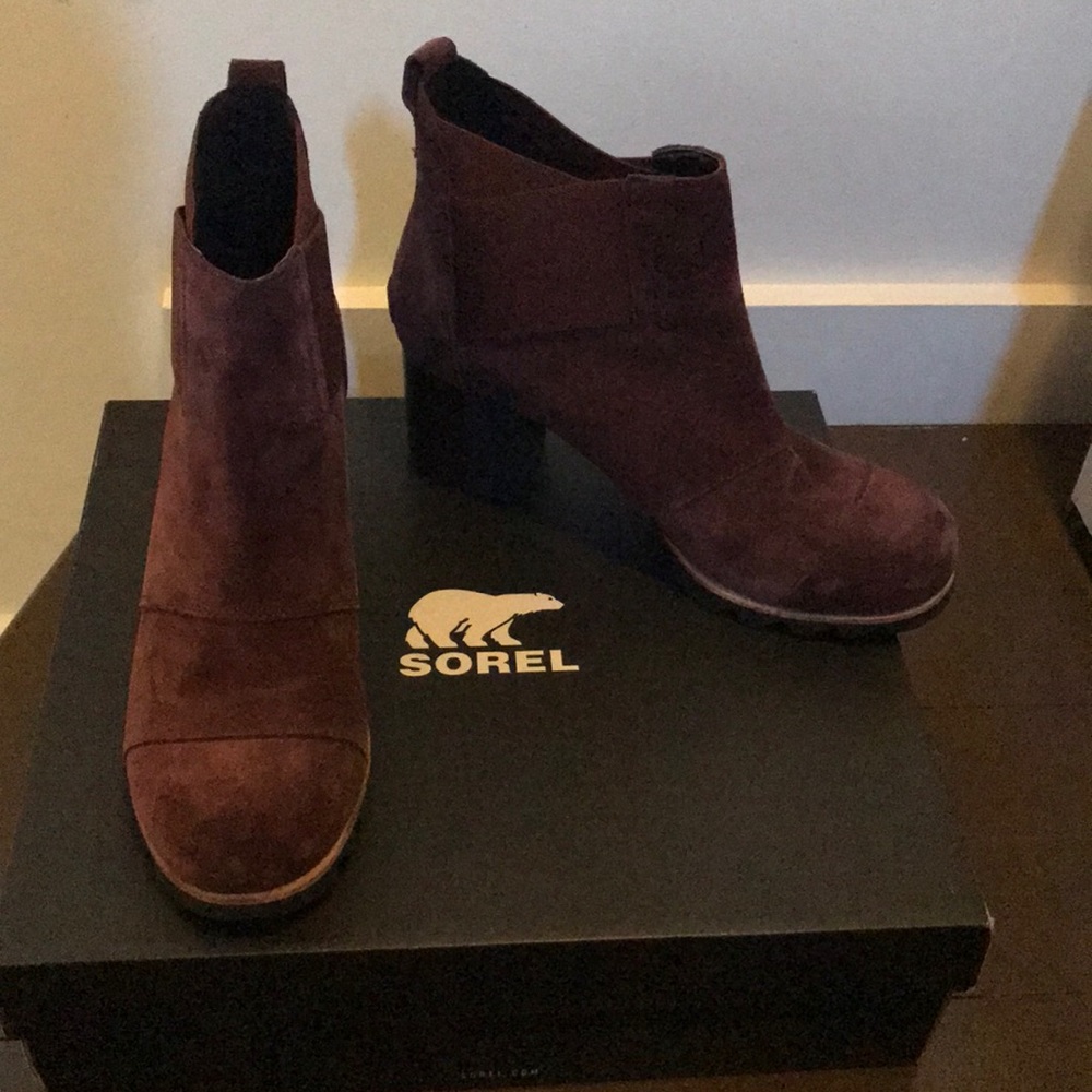 Sorel Women’s Addington Chelsea boots